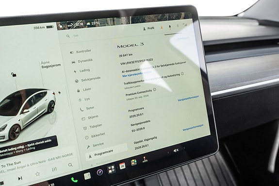 Tesla Model 3 21 of 30