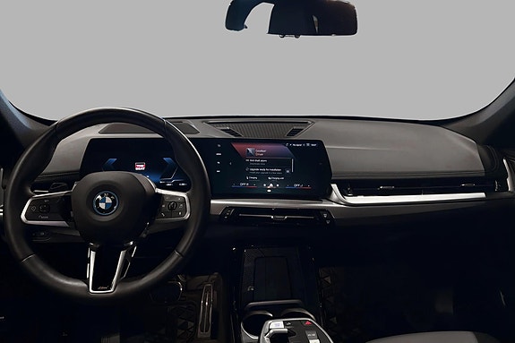 BMW iX1 12 of 20