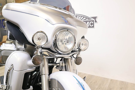Harley-Davidson Electra Glide Ultra Classic 18 of 19