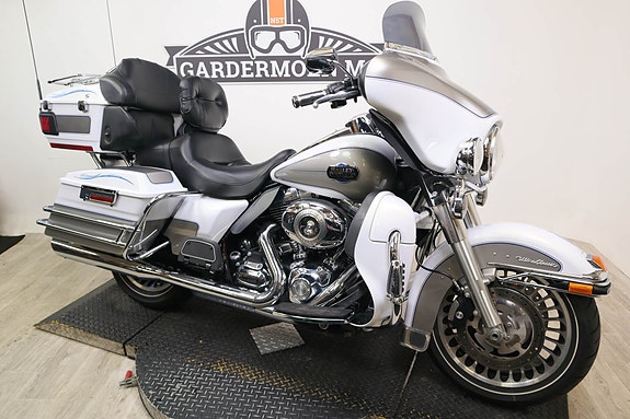 Harley-Davidson Electra Glide Ultra Classic 3 of 19