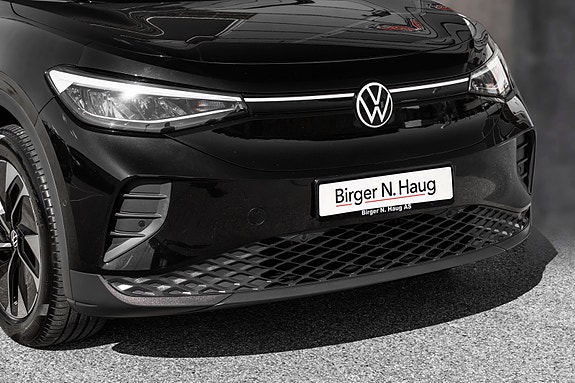 Volkswagen ID.4 3 of 26