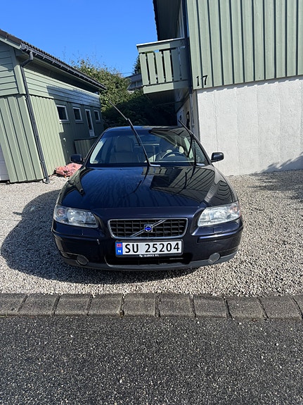 Volvo S60 8 of 12
