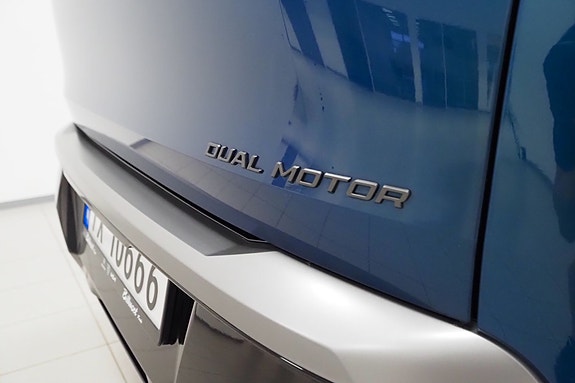 Peugeot e-5008 8 of 30