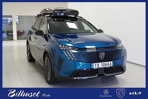Peugeot e-5008 4 of 30