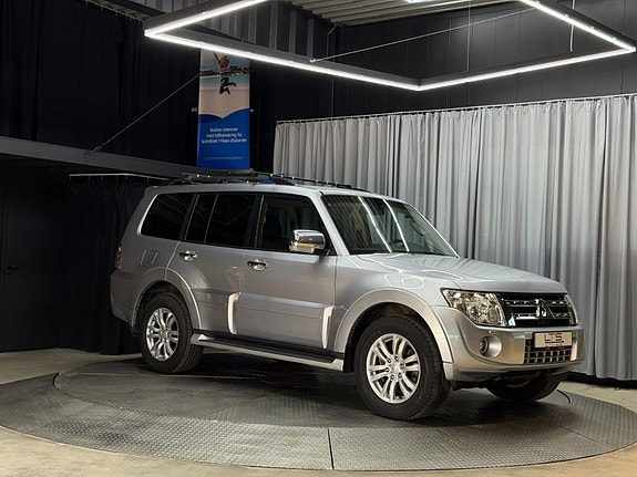 Mitsubishi Pajero 21 of 30