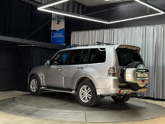 Mitsubishi Pajero 11 of 30