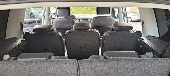 Volkswagen Sharan 30 of 30