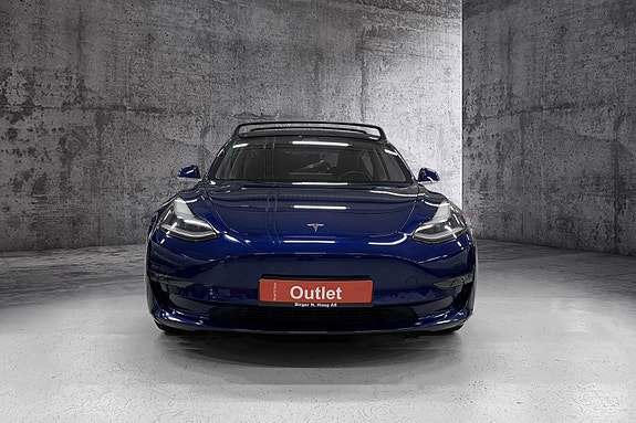 Tesla Model 3 6 of 10