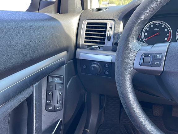 Opel Vectra 25 of 29