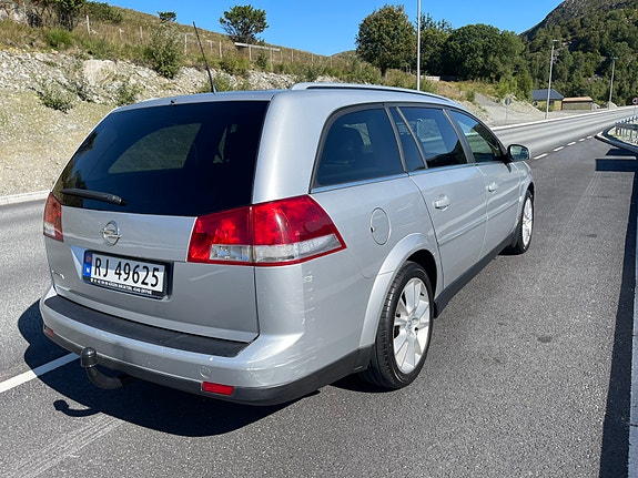 Opel Vectra 5 of 29