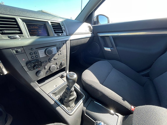 Opel Vectra 24 of 29
