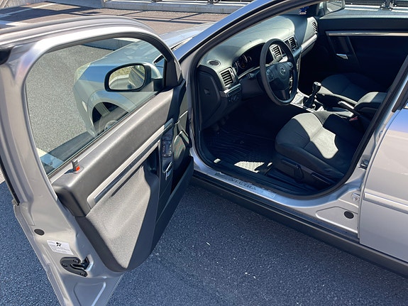 Opel Vectra 15 of 29