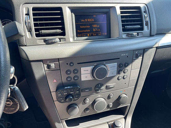 Opel Vectra 19 of 29