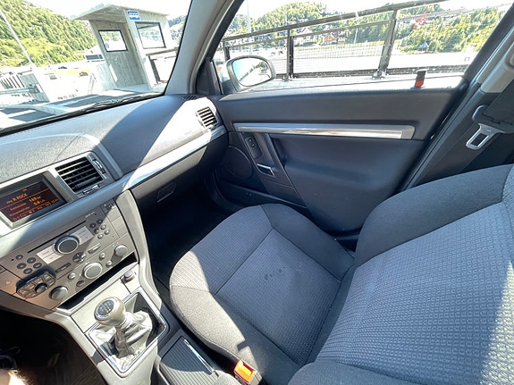 Opel Vectra 20 of 29