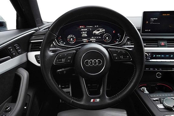 Audi A4 14 of 30