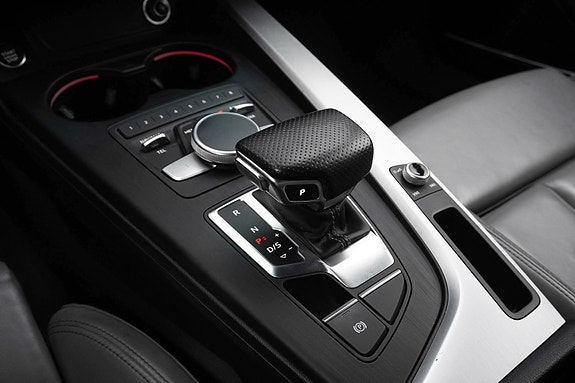 Audi A4 25 of 30