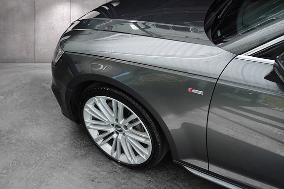 Audi A4 3 of 30