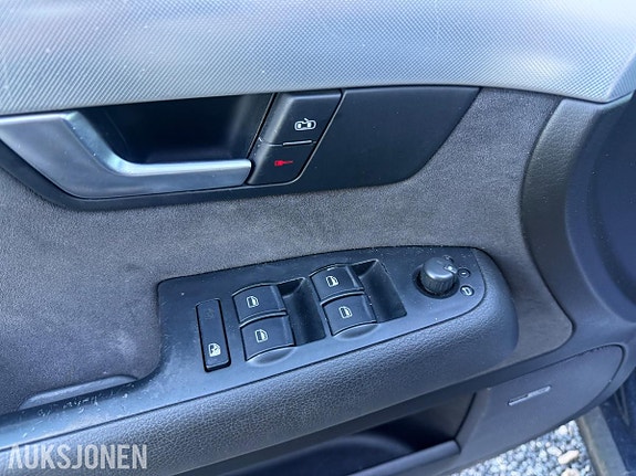 Audi A4 13 of 30