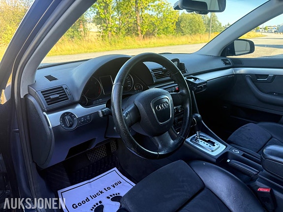 Audi A4 8 of 30