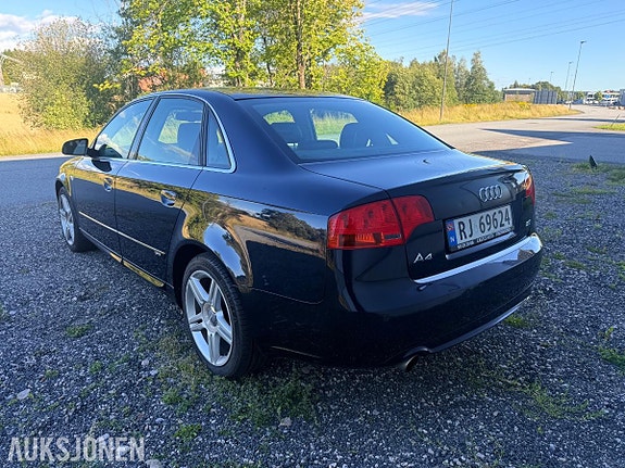 Audi A4 3 of 30