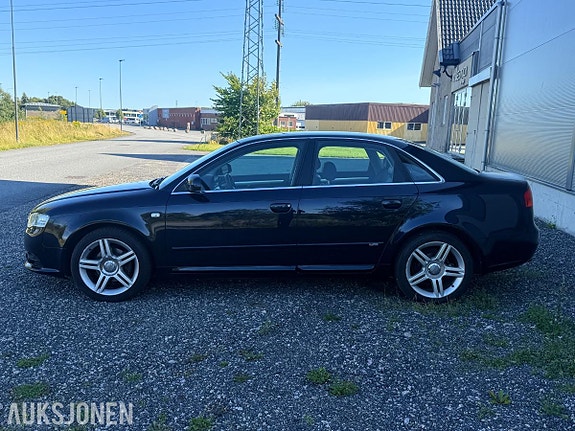 Audi A4 6 of 30