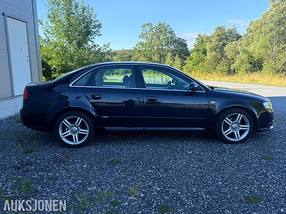 Audi A4 7 of 30