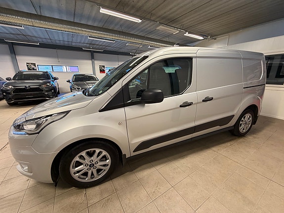Ford Transit Connect 12 of 26