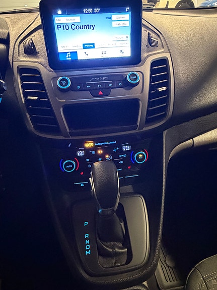 Ford Transit Connect 18 of 26