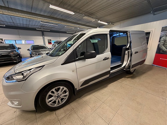 Ford Transit Connect 13 of 26