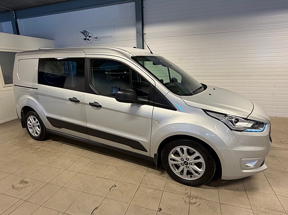 Ford Transit Connect 3 of 26