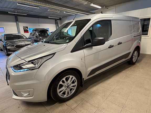 Ford Transit Connect 11 of 26