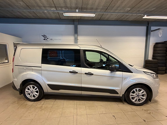 Ford Transit Connect 4 of 26