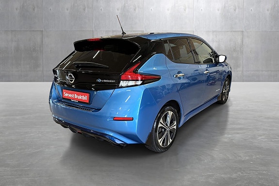 Nissan Leaf 5 of 23