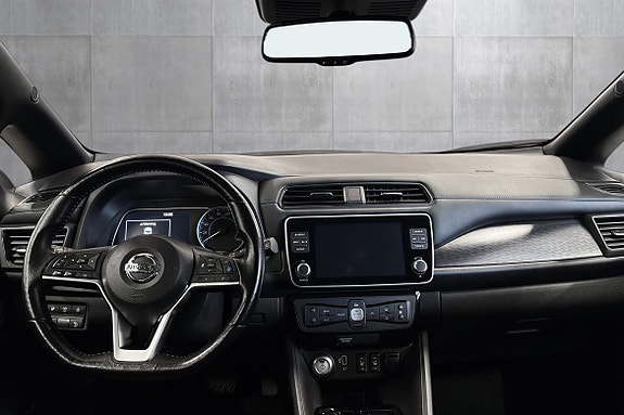 Nissan Leaf 10 of 23