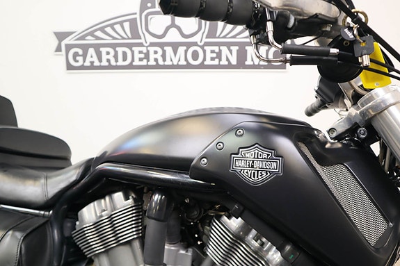 Harley-Davidson V-Rod Muscle 14 of 14