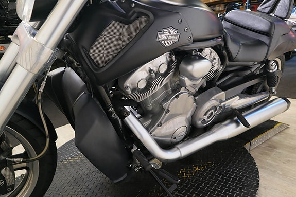 Harley-Davidson V-Rod Muscle 8 of 14