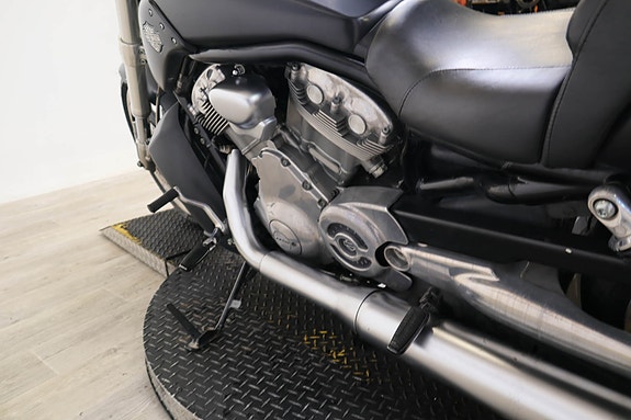 Harley-Davidson V-Rod Muscle 4 of 14