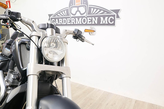Harley-Davidson V-Rod Muscle 10 of 14