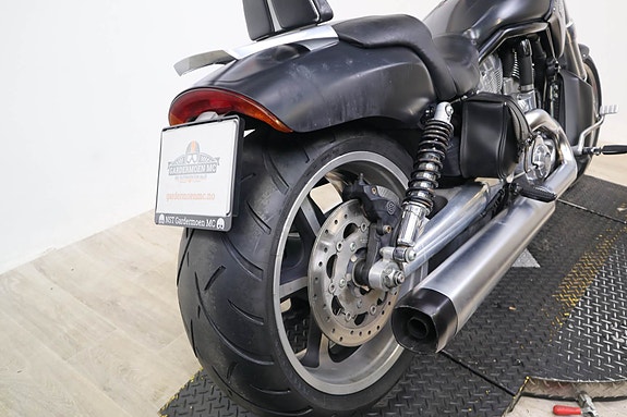Harley-Davidson V-Rod Muscle 11 of 14