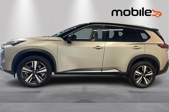 Nissan X-Trail 14 of 30