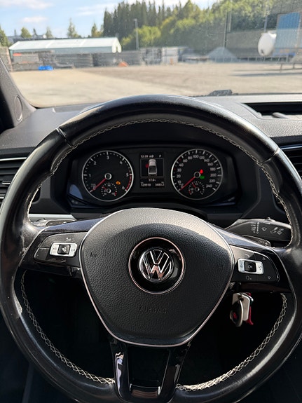 Volkswagen Amarok 11 of 19