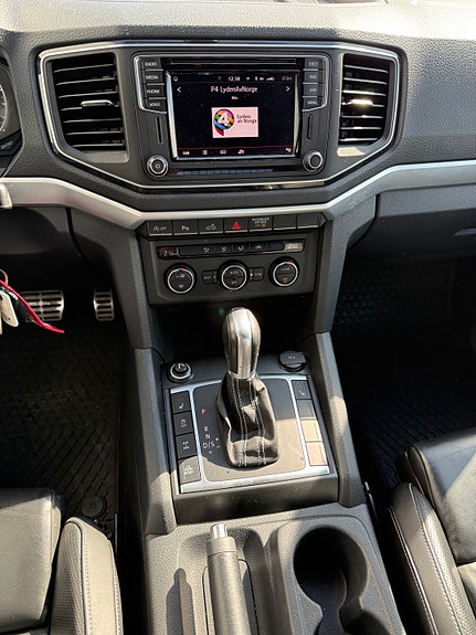 Volkswagen Amarok 13 of 19