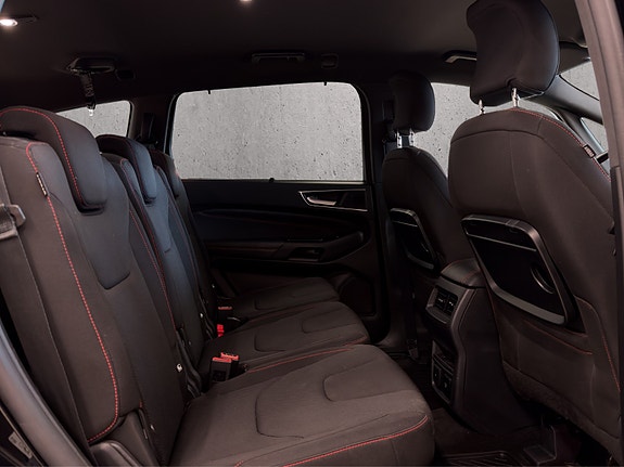 Ford S-MAX 9 of 26