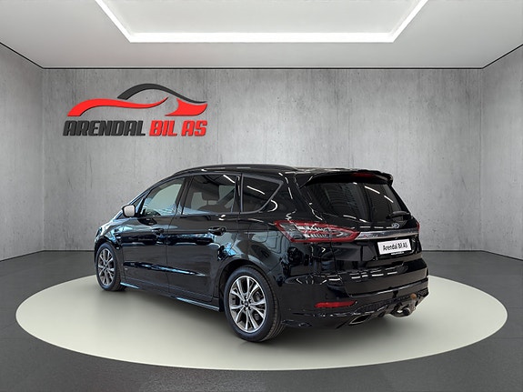 Ford S-MAX 6 of 26