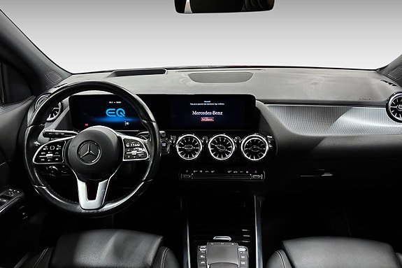 Mercedes-Benz EQA300 11 of 18