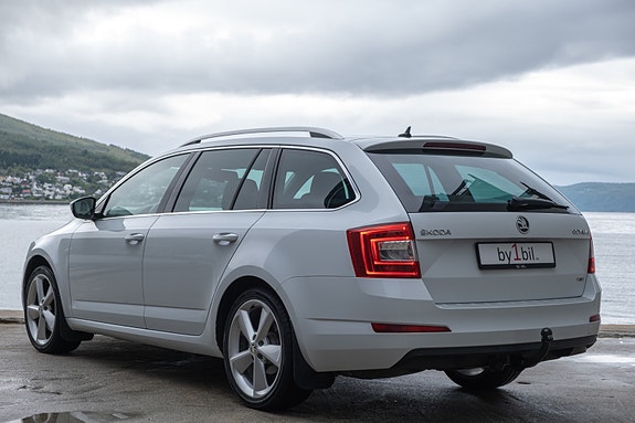 Skoda Octavia 5 of 30