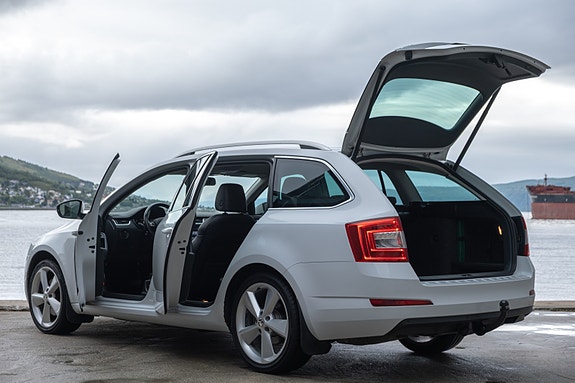 Skoda Octavia 10 of 30