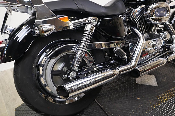 Harley-Davidson Sportster Custom 12 of 15