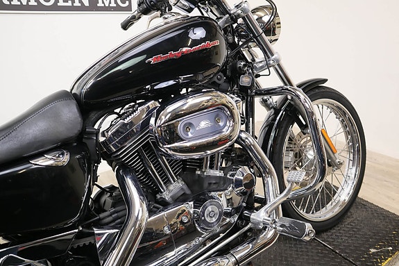 Harley-Davidson Sportster Custom 6 of 15