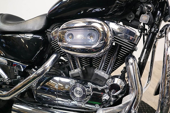 Harley-Davidson Sportster Custom 14 of 15